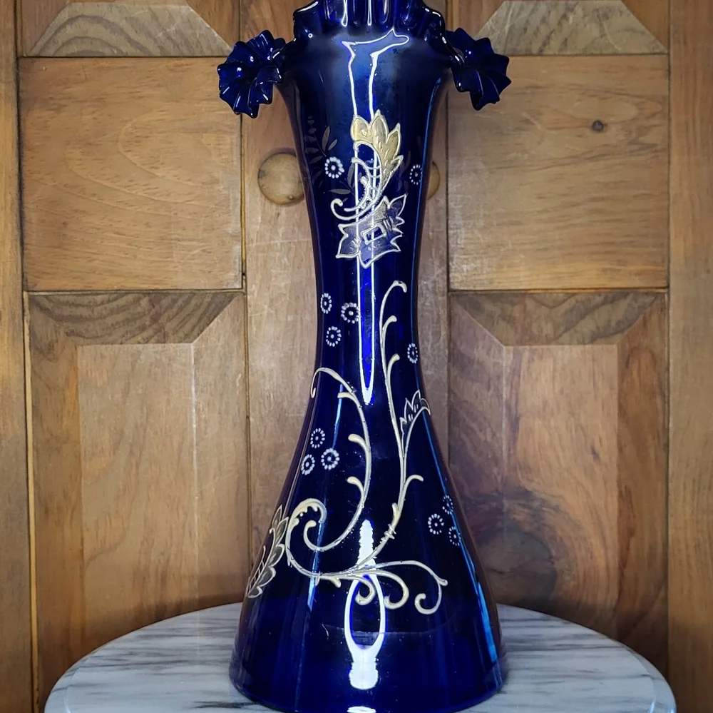 Glass Painted Vase - Picture 5 of 12